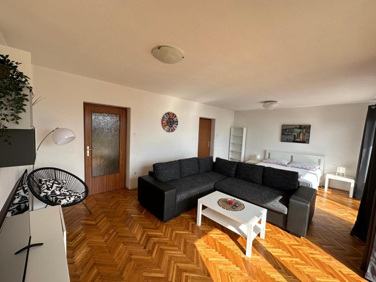 Apartments Matejcic Crikvenica Exterior photo